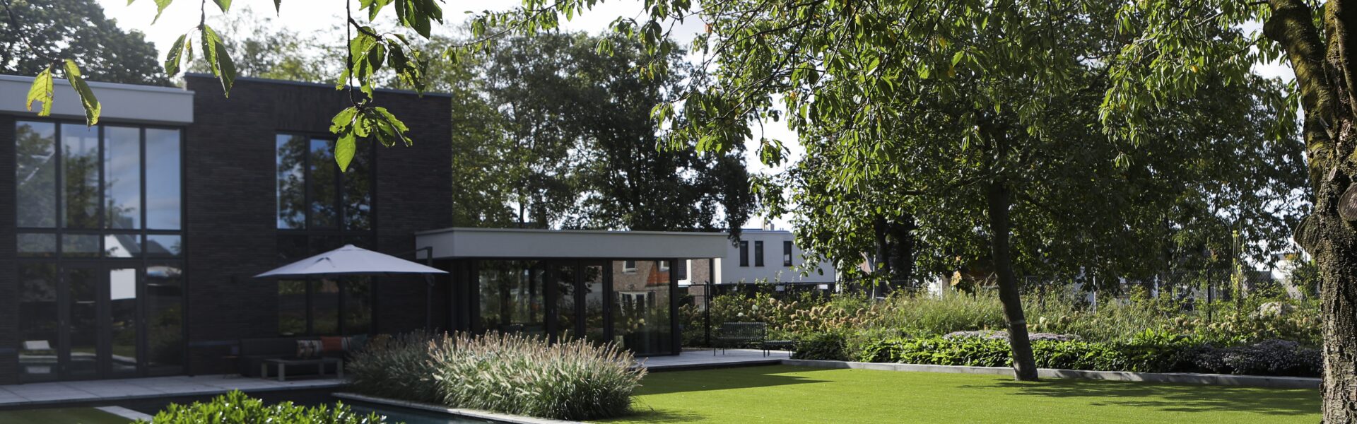 Royal Grass Header Lush